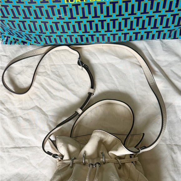 Tory Burch Kira Chevron Bucket Bag - Picture 7 of 9